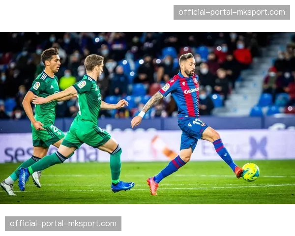 西班牙警方破获一起涉及西甲球员的非法赌博案，一名现役后卫被调查